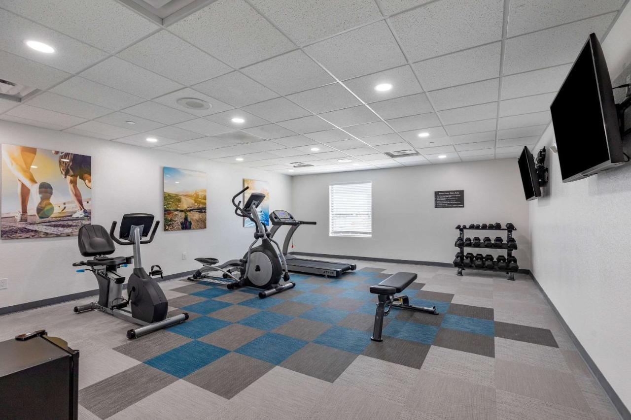 Comfort Inn & Suites Bennett Strasburg 외부 사진