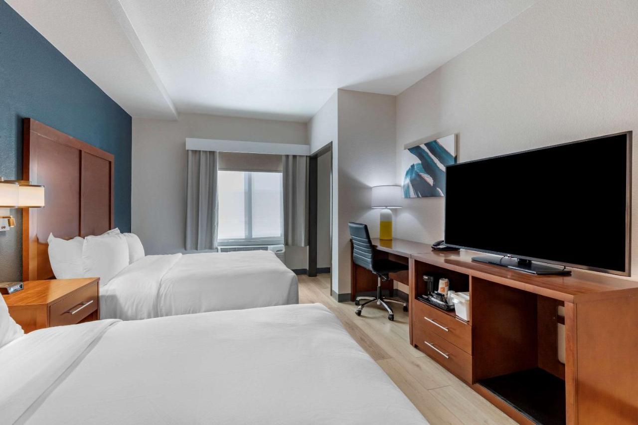 Comfort Inn & Suites Bennett Strasburg 외부 사진